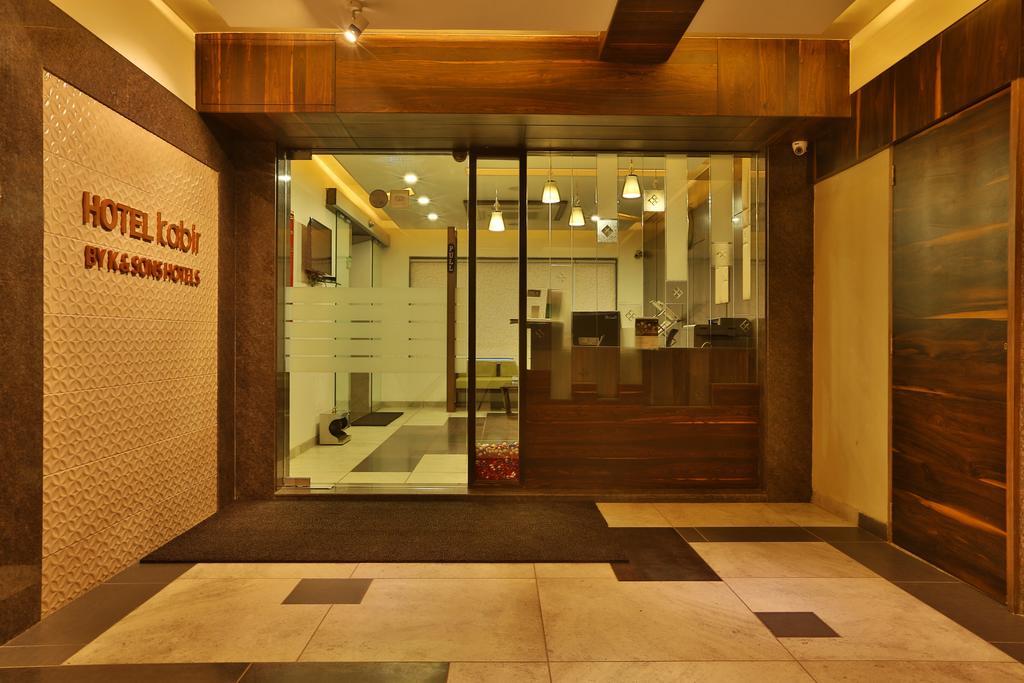 Hotel Kabir Ахмедабад Экстерьер фото